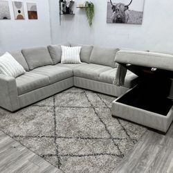 Thomasville Sectional Couch - Free Delivery