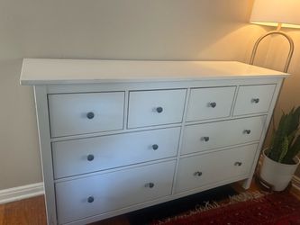 9 Drawer dresser