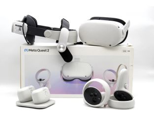 Oculus Quest 2 256GB White W Control Charging Dock BoboVr Head-strap & Batteries