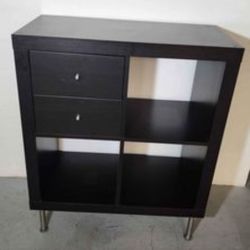 Black & Silver Shelf 