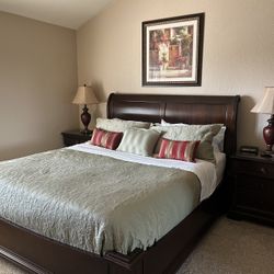 Cal king Bedroom Furniture Set