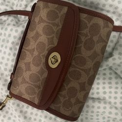 Coach Crossbody Some Imperfections As Shown 