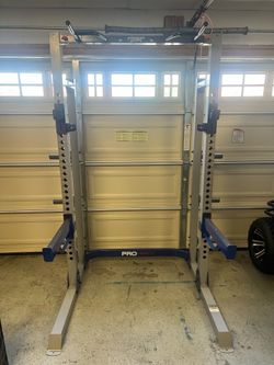 Squat rack