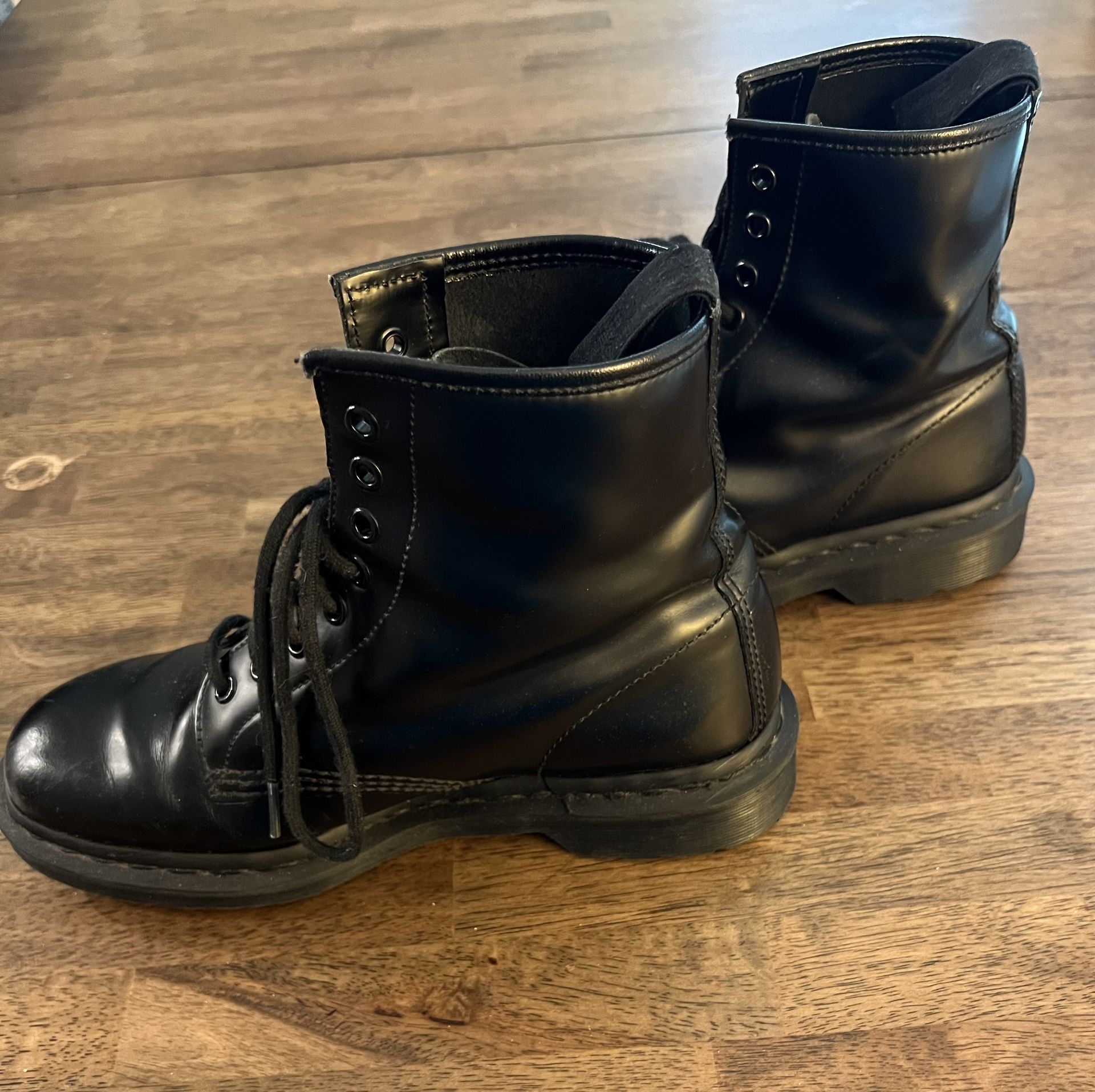Dr. Martens 1460 Mono US men’s size 8
