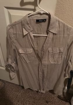 Women’s button up