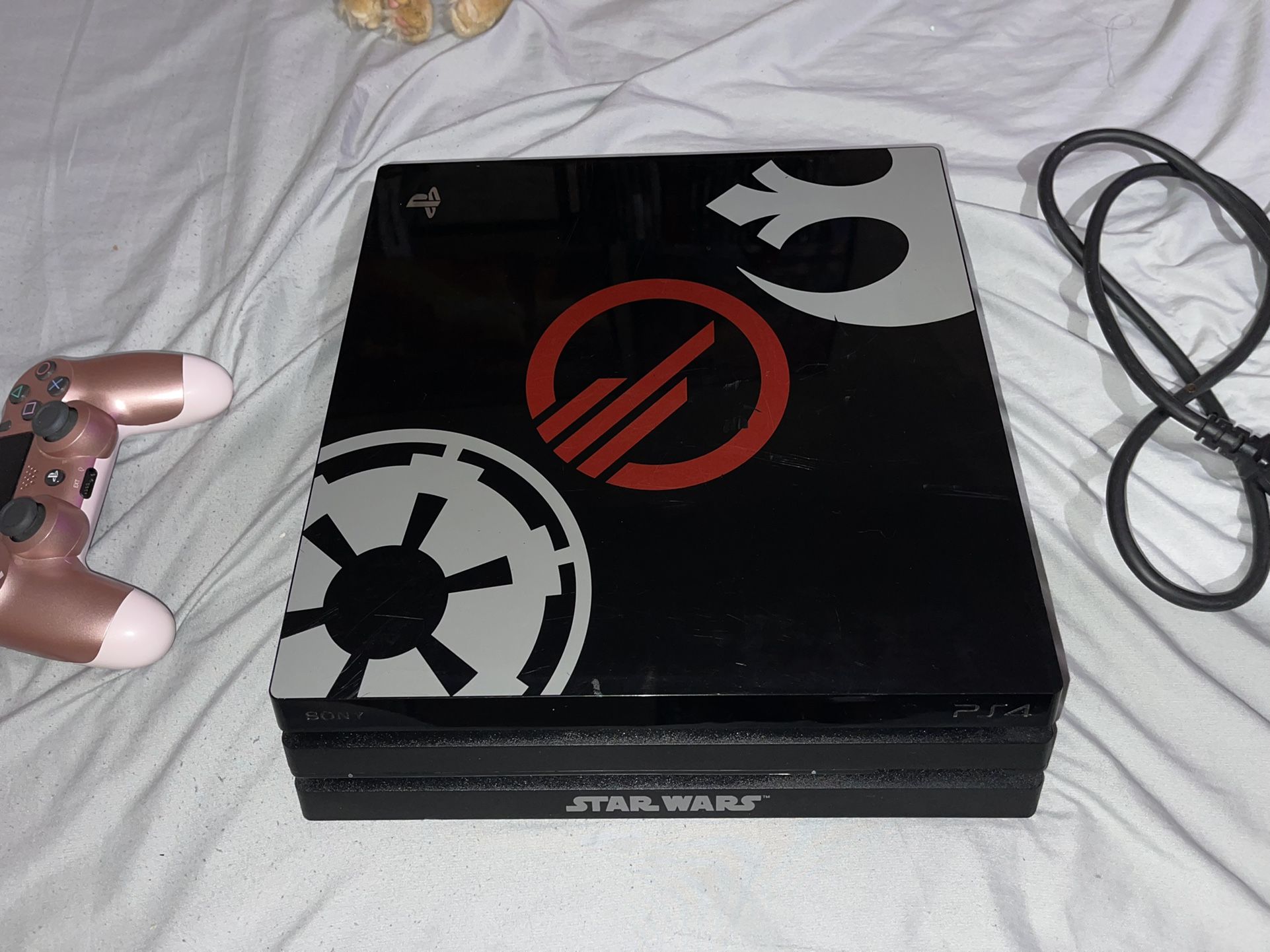 BABY ON THE WAY PS4 Pro Star Wars Edition, Black And Red