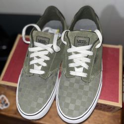 VANS SIZE 12