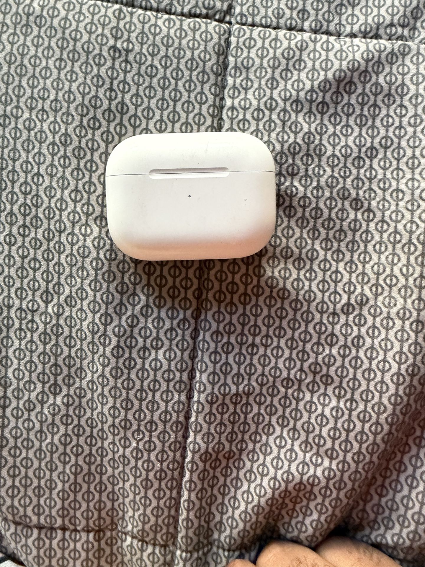 AirPod Pro 1 with black case
