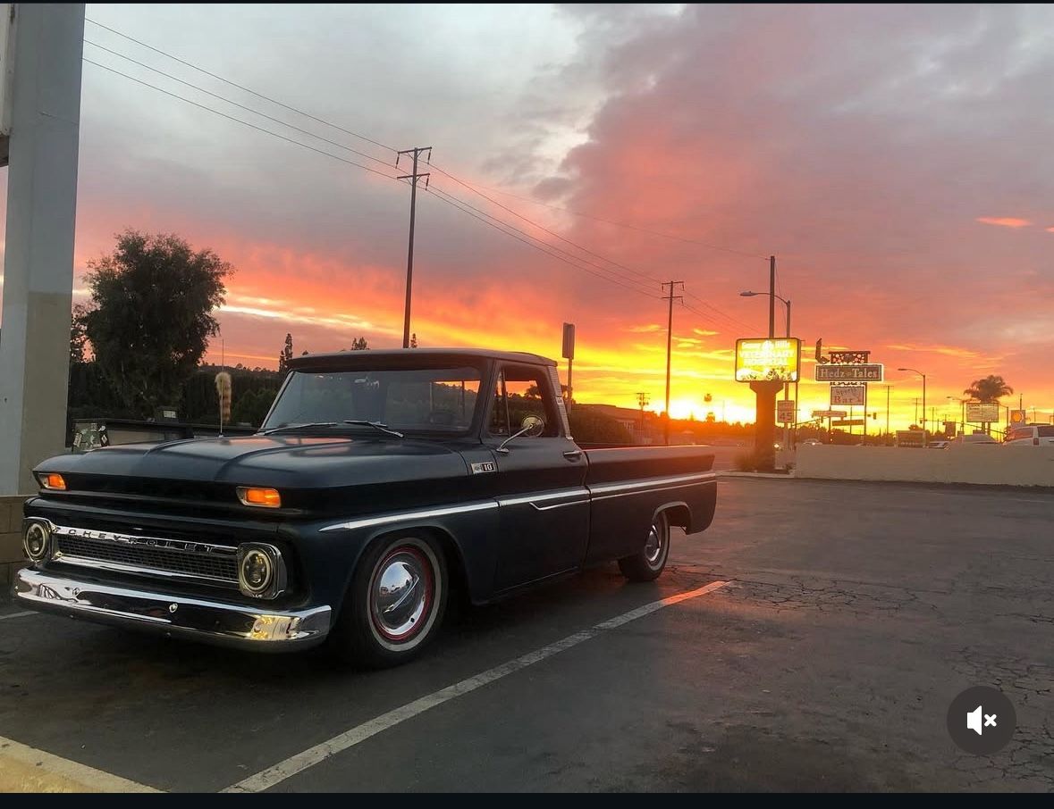 10 Chevy Classic 65