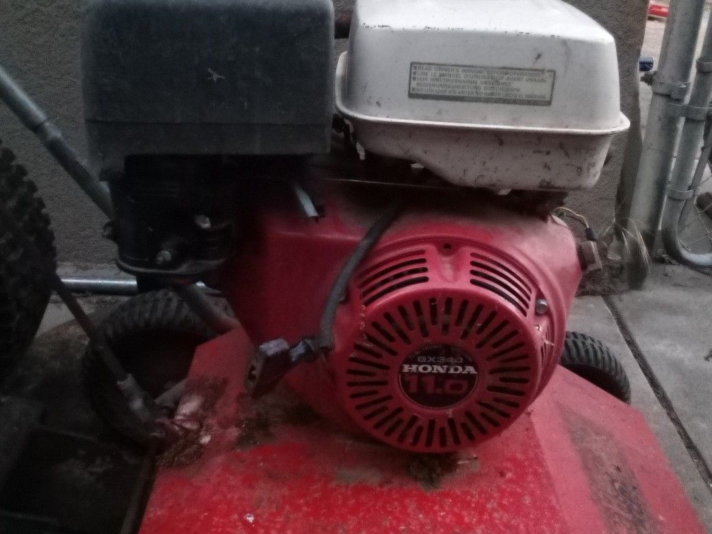 11 HP Honda Engine