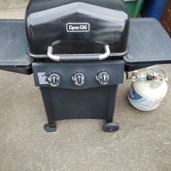 Barbecue Grill  Working Good Propane Tank 3/4 Full Included 