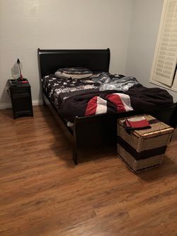 Queen bedroom set