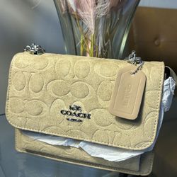 Coach