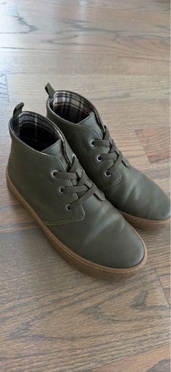 Old navy boys shoes size 1