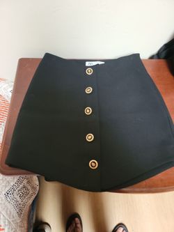 Mini skirt, size small