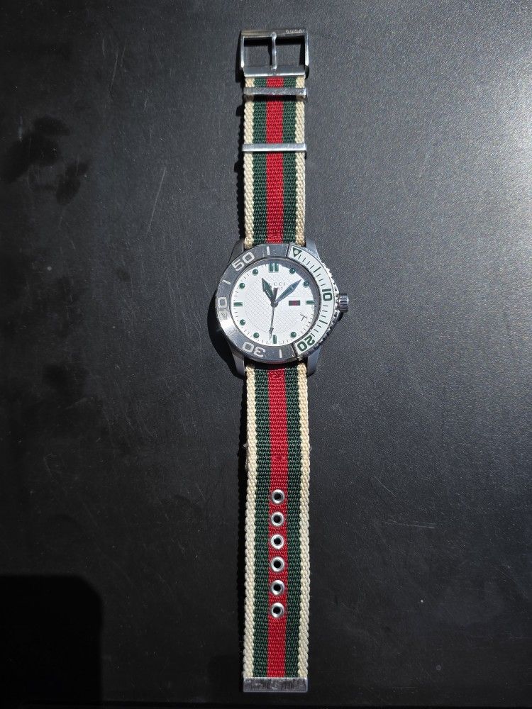 GUCCI G-Timelesss Sport Watchh 44mm