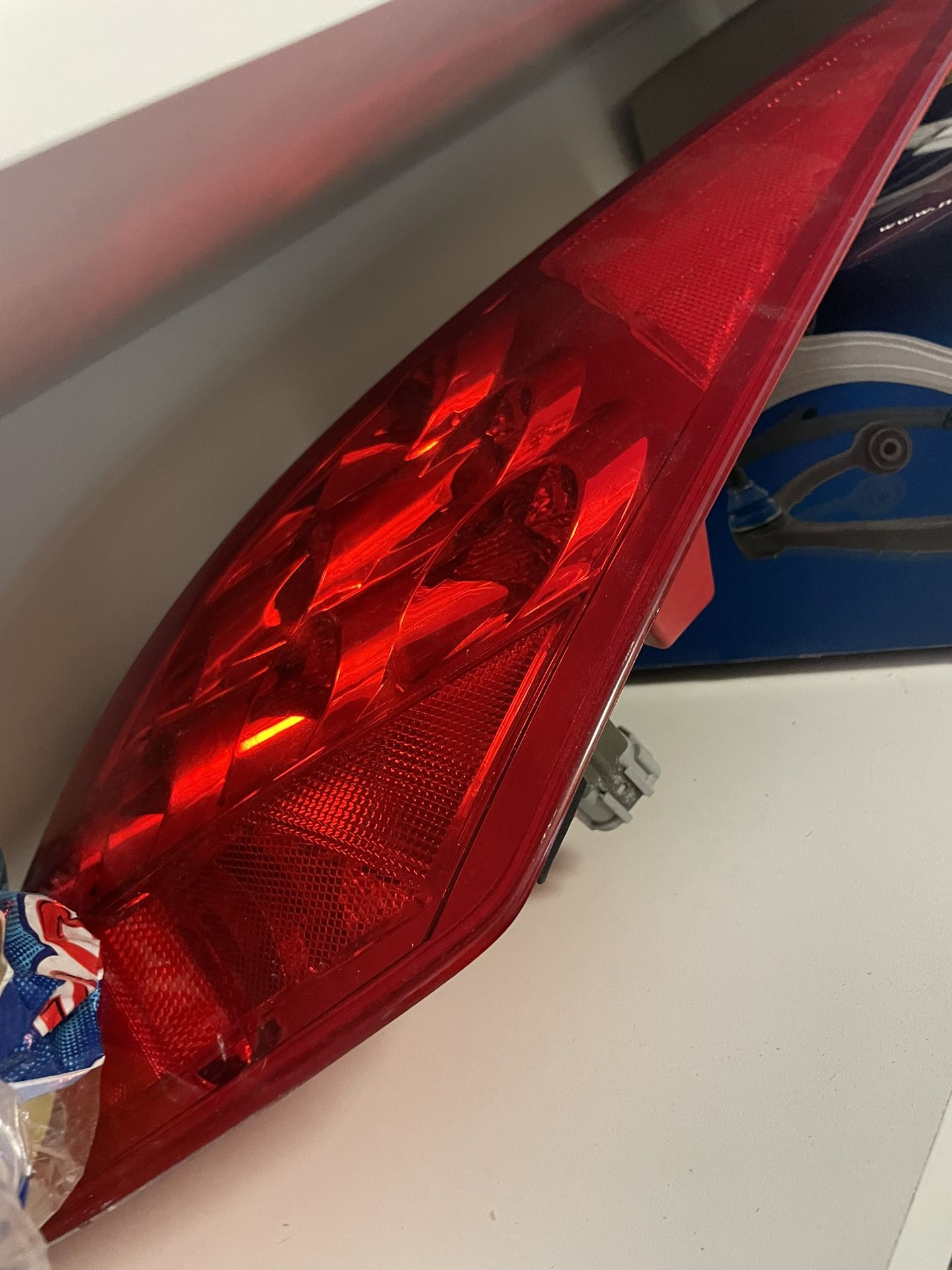 Used Tail Light For Nissan 350z Pass Side 