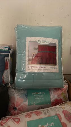 My World 2 Pieces Comforter Set   Twin/Twin XL