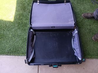 Suit case