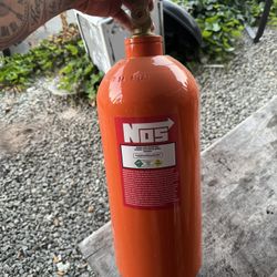 Noz Tank