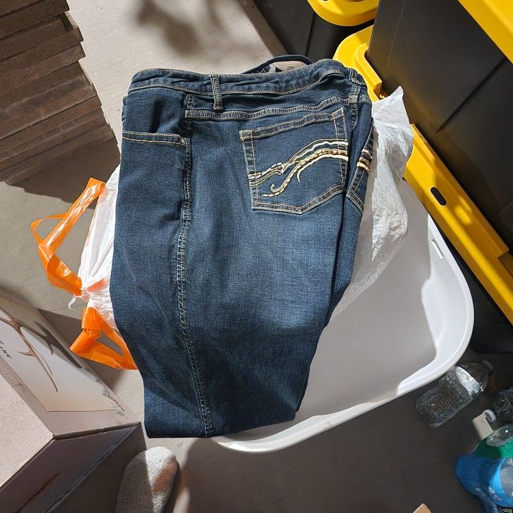 Women's Wrangler Aura Jeans