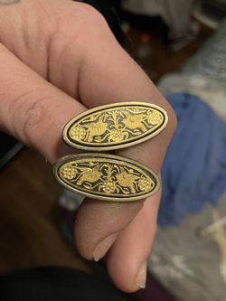 Cufflinks