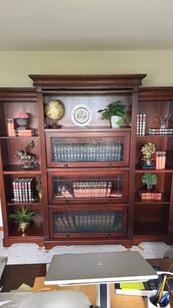 Distinguished Book Shelf