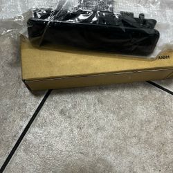 Astro/Safari 92-05 Out FRT DR Handle LH,Plastic Rod Retainer,Smooth Black,Metal,w/o Keyhole