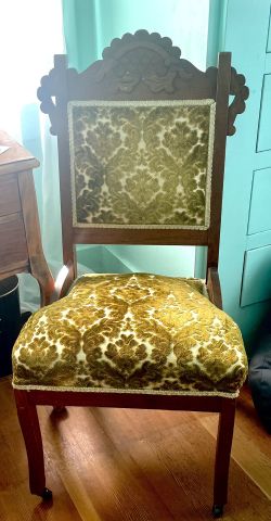Antique Victorian Eastlake Style Carved Walnut Upholstered Parlor Accent Chair