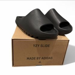 Yeezy Slides By Adidas 