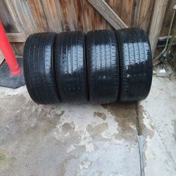 TIRE 225-45-17 