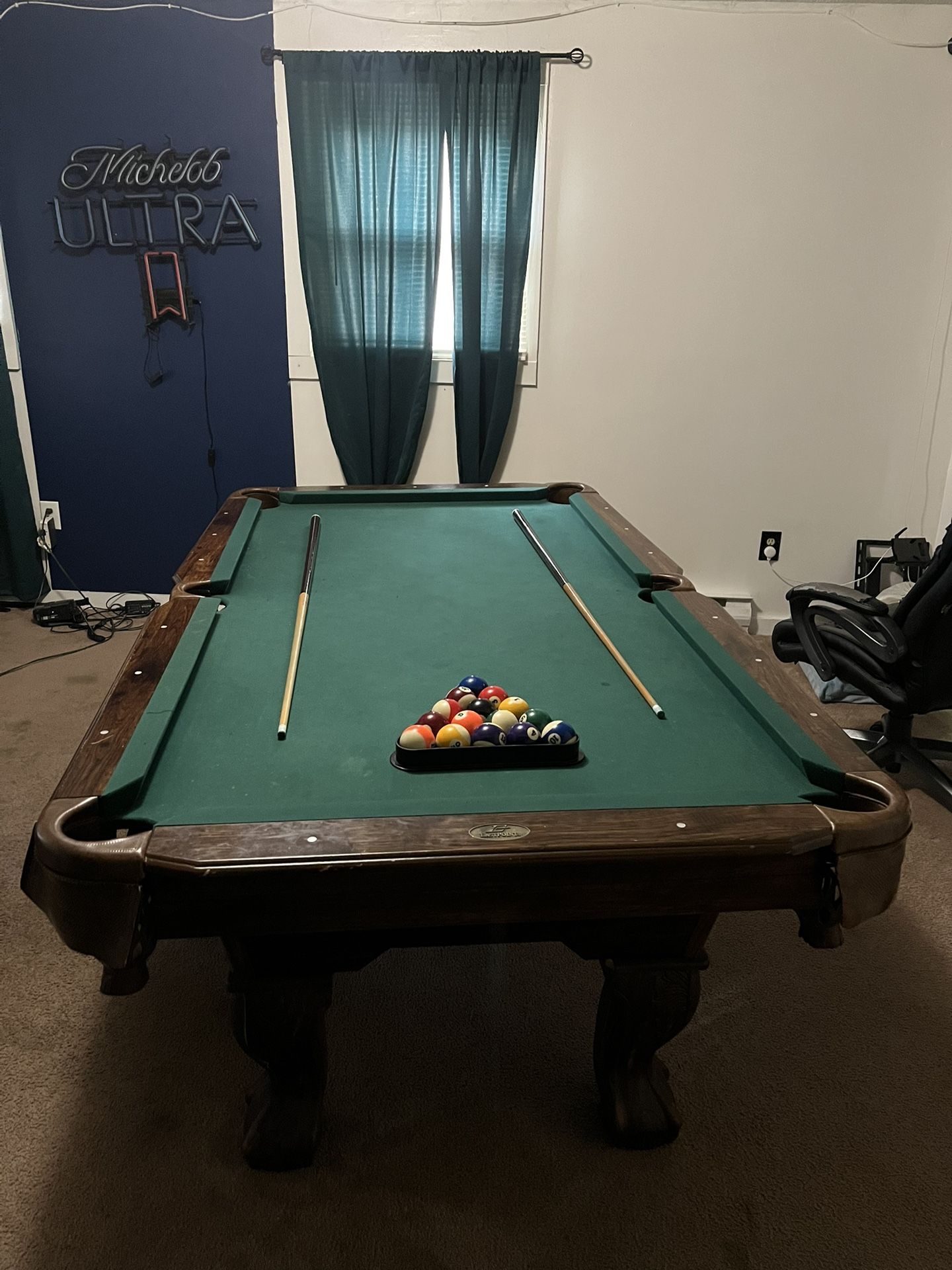 East Point Pool Table 7 1/2 By 4 Foot