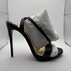 Christian Louboutin Loubi Queen 100 Black Patent Leather Heels - Size 36 - New
