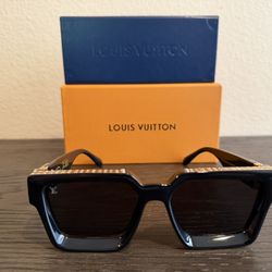 New Sunglasses Black Gold Unisex