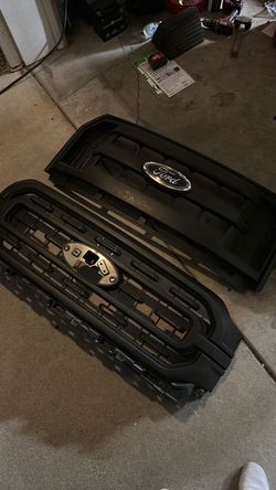 Ford Truck Front Grilles – Set of Two