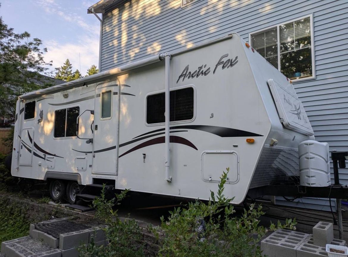 2007 Northwood Arctic Fox 4 Season Travel Trailer
