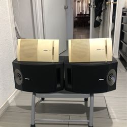 Bose 201v & 100 Bookshelf Speaker Set .