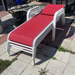 3 Poolside Lounge Chairs, Make Offer $20 each Or All For $50