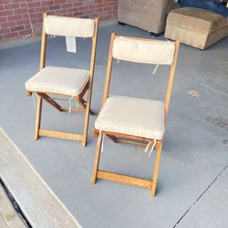 2 Chairs