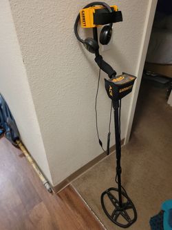 Garrett Ace 400 Metal Detector
