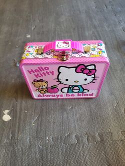 Hello Kitty tin lunch box