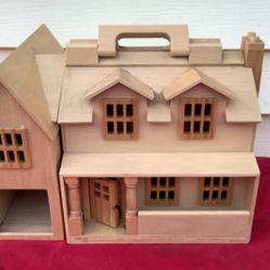 Melissa and Doug fold & Go dollhouse