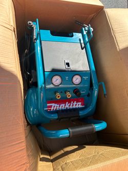 Makita MAC5200 Portable Air Compressor 3 HP 5.2 Gal