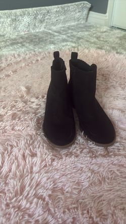 Girl boots