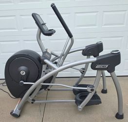 Cybex 360a Total Body Arc Trainer Elliptical