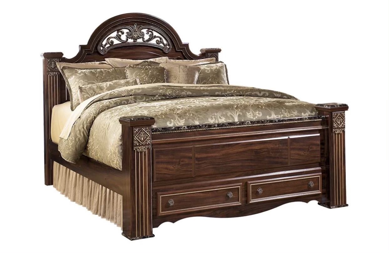 Royal Stunning Bed with Storage Drawers