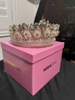 Quince Crown