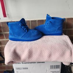 UGG