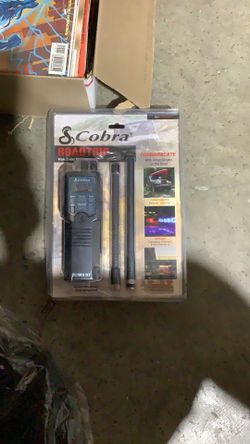Cobra HHRT50 Road Trip CB Radio - 2-Way Handheld Emergency Radio with Access to Full 40 Channels & NOAA Alerts, Rooftop Magnet Mount Antenna and Omni-