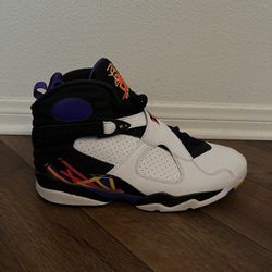 Retro Jordan’s 8 Three Peat 